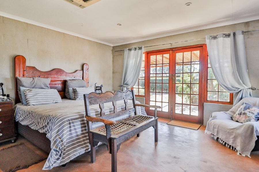 3 Bedroom Property for Sale in Hooikraal Western Cape